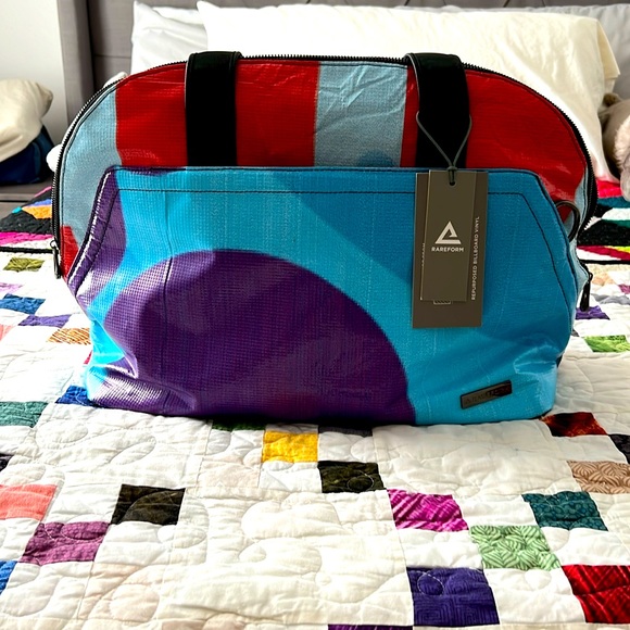 Rareform Handbags - NWT Rareform Maya Tote